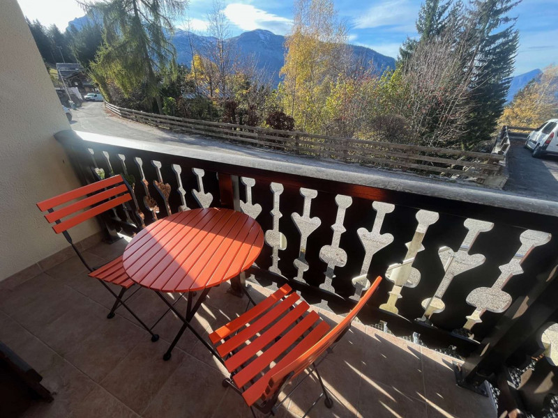 _clients_227430004_photos_235g_8843928