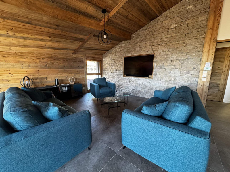 _clients_227430004_photos_246b_8967452