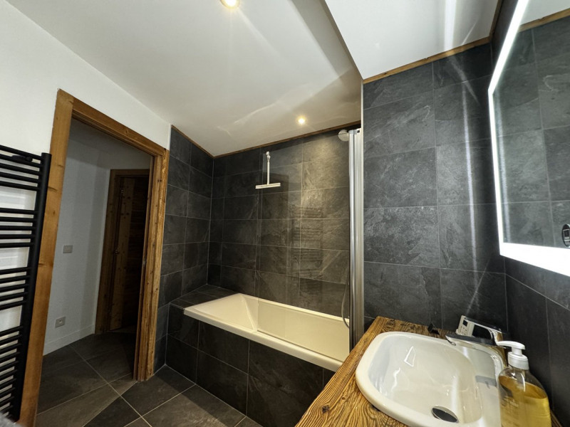 _clients_227430004_photos_246d_8980539