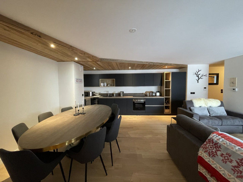 _clients_227430004_photos_251a_8974035