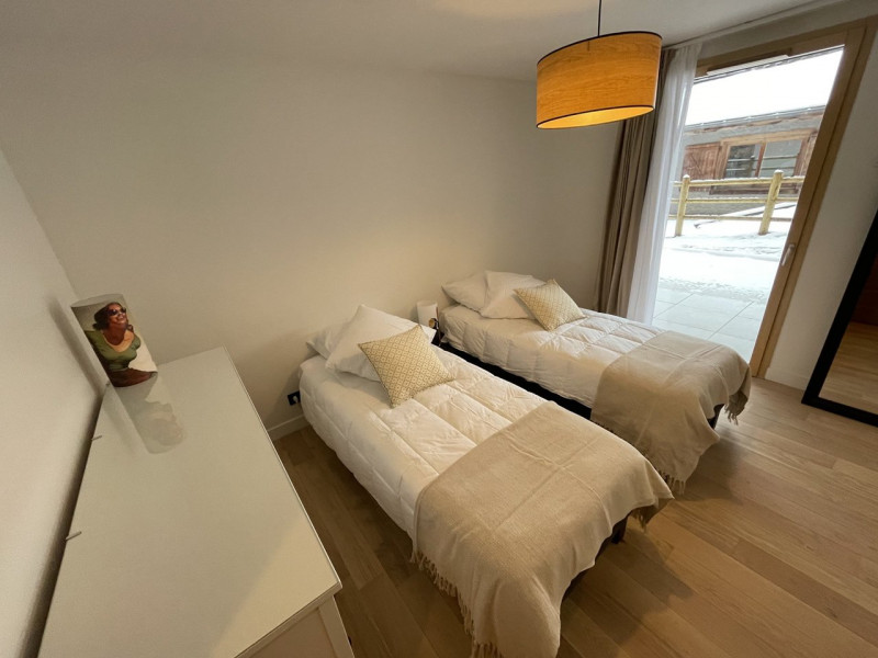 _clients_227430004_photos_251g_8900194