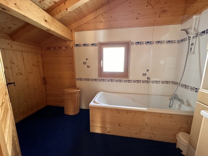 _clients_227430004_photos_253j_8872121