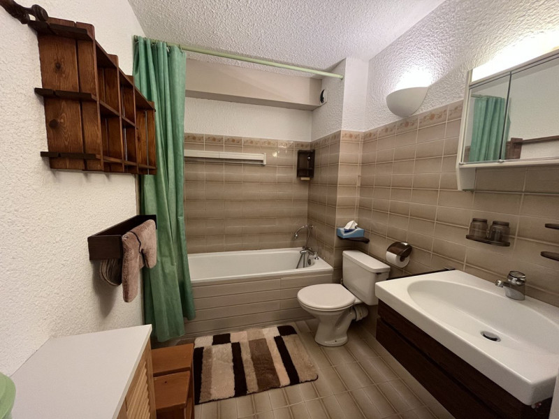 _clients_227430004_photos_266h_8865677