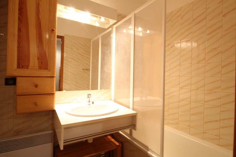 _clients_227430004_photos_26g_8746986