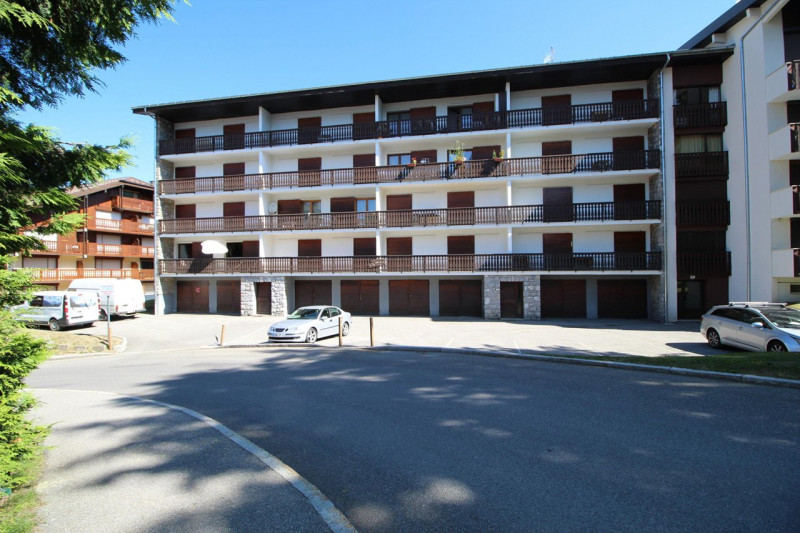 _clients_227430004_photos_51g_8662931