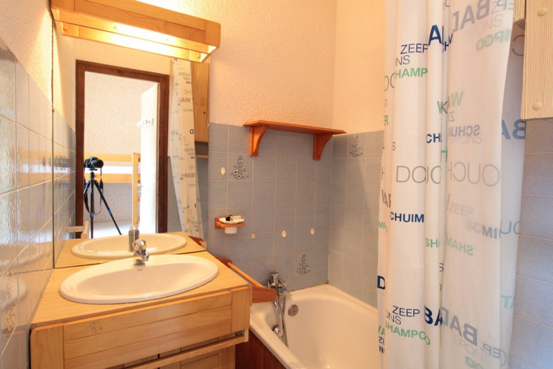 _clients_227430004_photos_61g_9187346