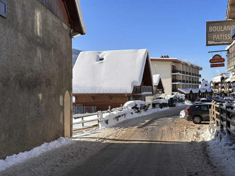 _clients_227430004_photos_69r_8718763