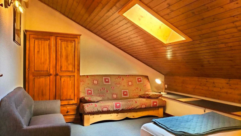 _clients_227430004_photos_79b_8565706