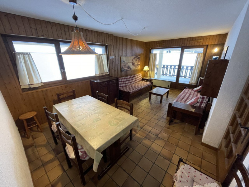 _clients_227430004_photos_83a_8957542