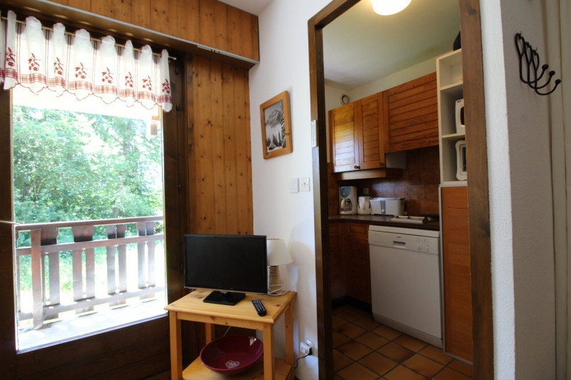 _clients_227430004_photos_85b_8924803