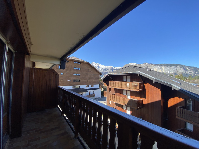 _lv_images__lot_0024308159_11_8316654