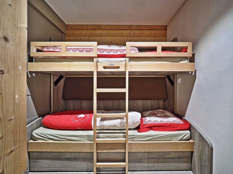 bunk-beds-7827801