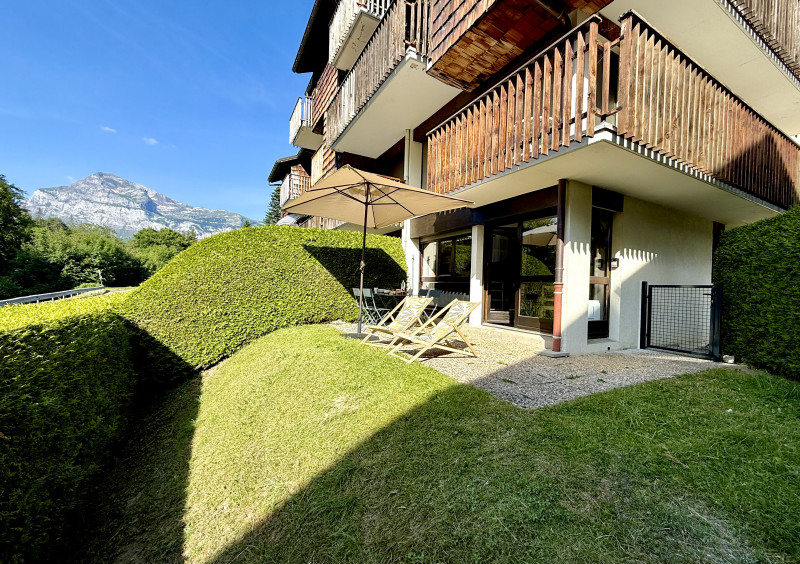 image00003-8601529 image00003-8601529