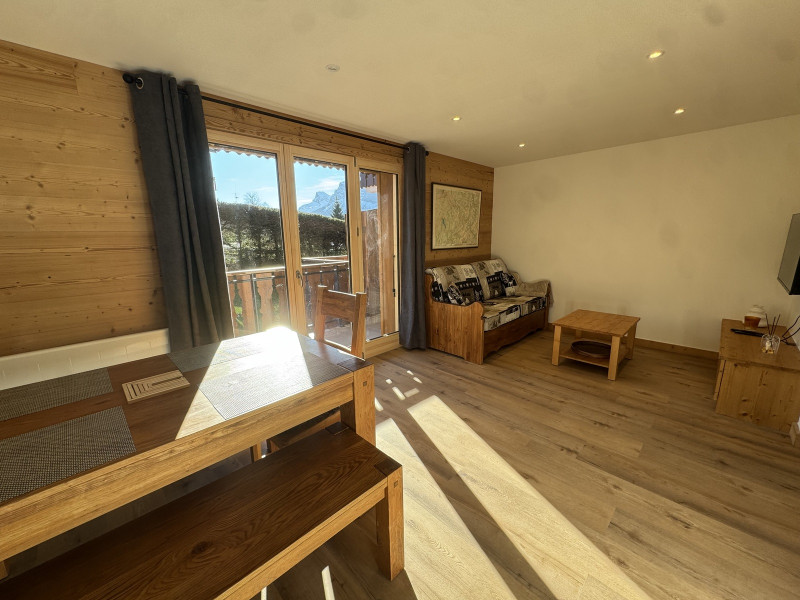 img-4473-8673780 img-4473-8673780