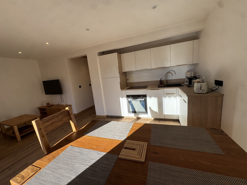 img-4476-8673783 img-4476-8673783