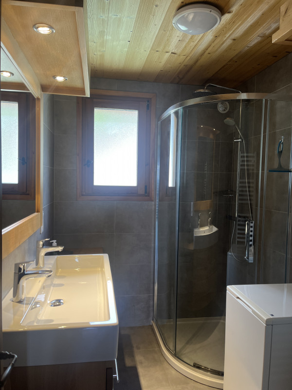 salle-de-bain-7252645 salle-de-bain-7252645