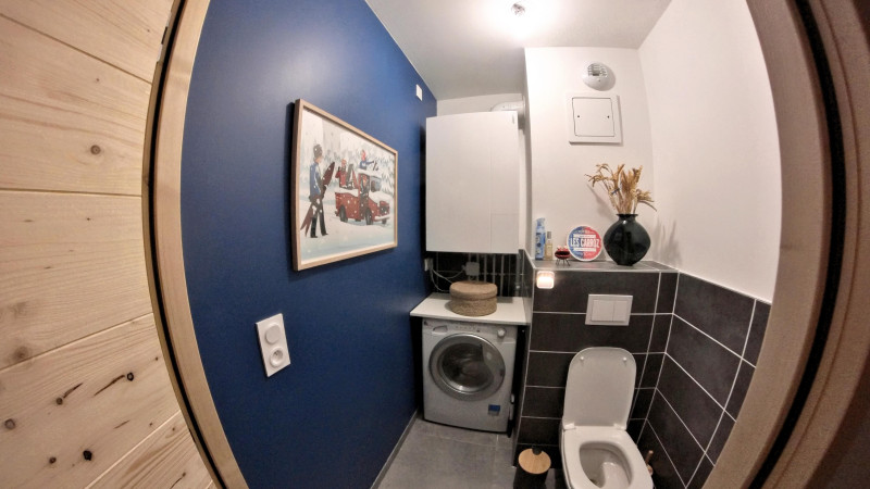 toilettes-machine-a-laver-9337320